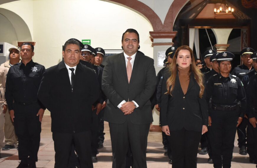 Encabeza Trueba ceremonia de cambio de mando de la Policía Municipal