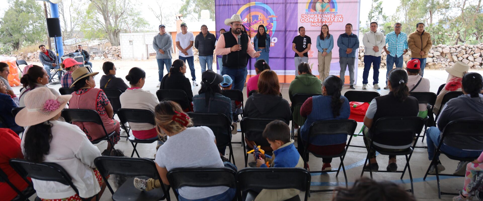 Visita Gaspar Trueba 9 comunidades de la parte alta de Colón