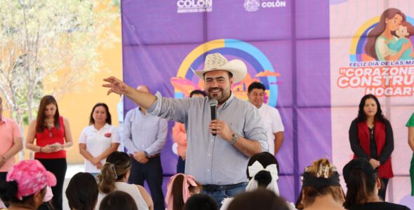 Continua Colón Festejando a Mamás en su Día