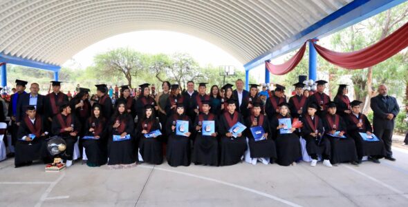 Colón apoya en la educación de la juventud colonense