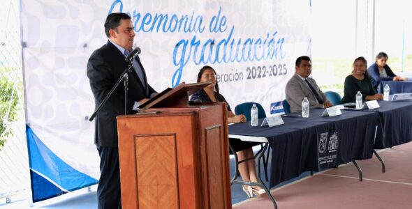 73 Jóvenes Colonenses Concluyen su Bachillerato