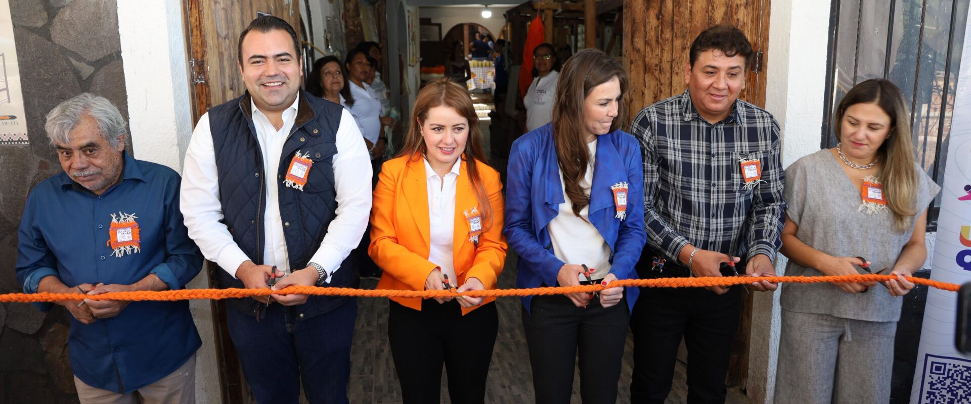 Inaugura Gaspar Trueba la Escuela del Telar de Colón