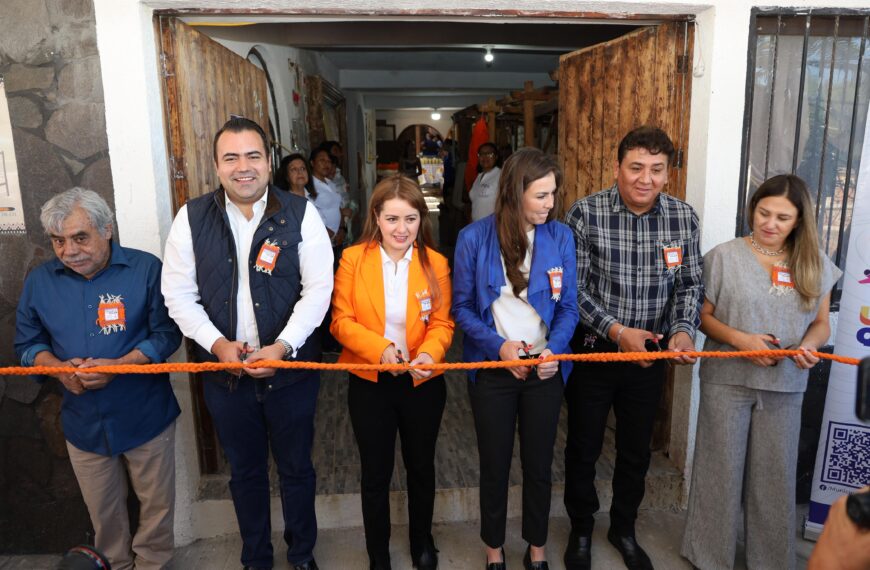 Inaugura Gaspar Trueba la Escuela del Telar de Colón