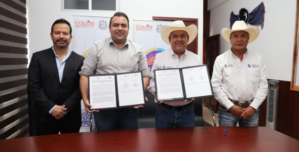 Suscribe Gaspar Trueba con SEDEA Convenio para Beneficio de Productores de Colón