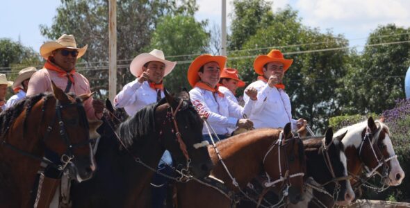 La “Feria Colón 2025” se Desborda de Alegría con Desfile, Cabalgata y Charreada