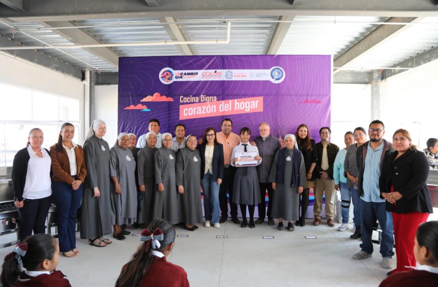 Entrega Gobierno de Colón Mobiliario de Cocina y Paneles Solares a Centros de Asistencia Social