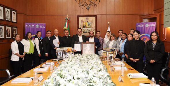 Firman Acuerdo de Hermanamiento Colón y San Juan de los Lagos