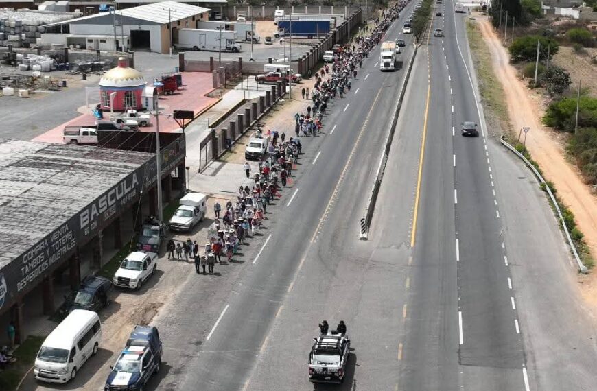 Peregrinos Acuden a la Basílica de Colón a Venerar a la Virgen de los Dolores de Soriano
