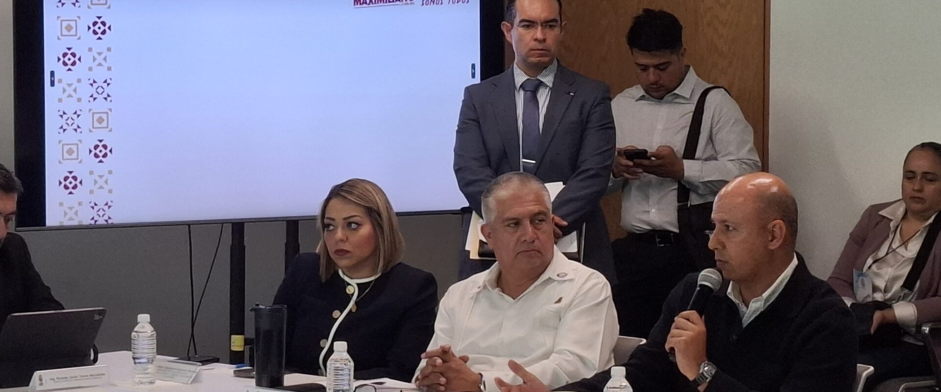 Colón destaca en Querétaro por su nuevo reglamento de bienestar animal