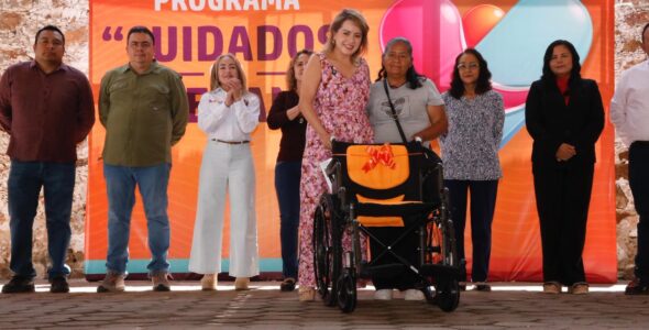 DIF Colón entrega 60 aparatos funcionales y 84 paquetes de pañales