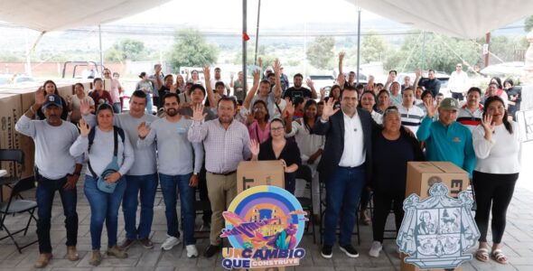 Entrega Gaspar Trueba Moncada Productos para el Hogar del programa “Apoyos que Construyen”