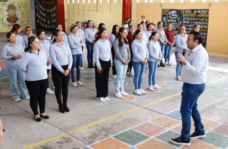 Reconoce Gaspar Trueba la Vocación de Educadoras en Colón
