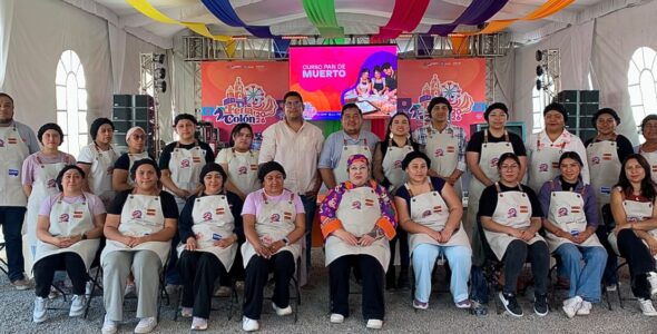 Impulsa Gobierno Municipal que Preside Gaspar Trueba el Autoempleo con Taller de Pan de Muerto