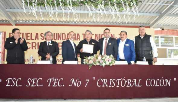 Gaspar Trueba reafirma su compromiso con la educación de Colón