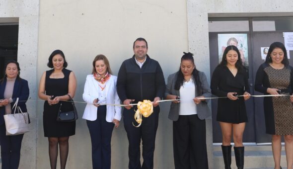 Entrega Gaspar Trueba nuevas oficinas del Instituto Municipal de la Mujer
