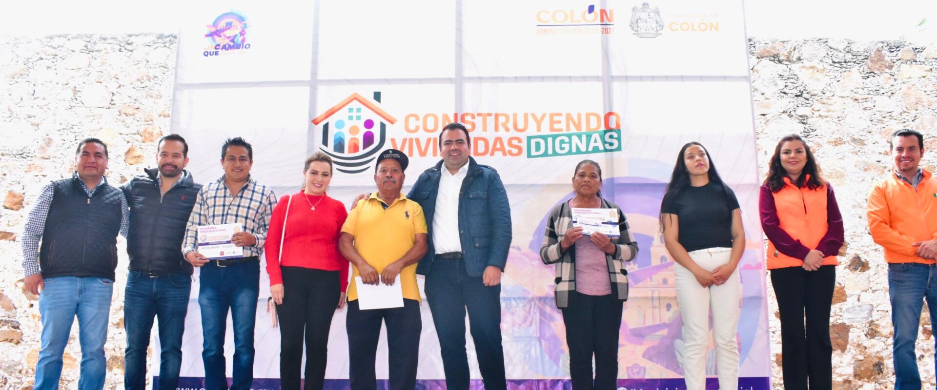 Beneficia Colón a 30 Comunidades con 426 Tinacos Gratuitos.