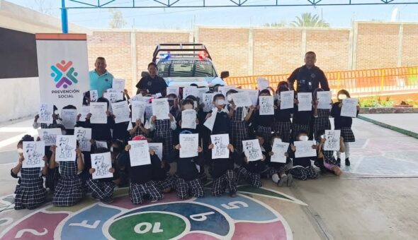 Niños de El Zamorano Disfrutan del Taller “Mi amigo Policía”